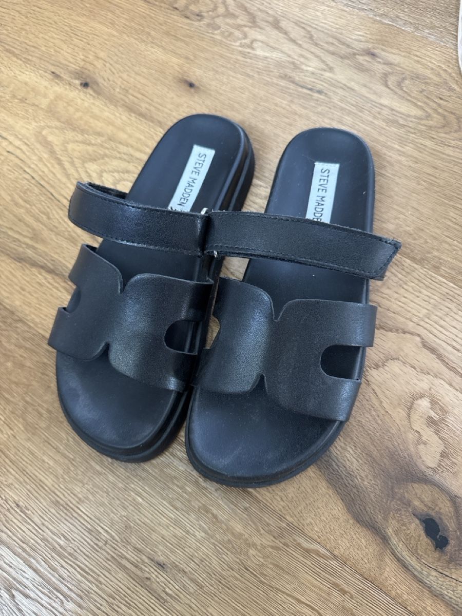 Steve Madden Scarpe da donna: Schwarze Steve Madden Sandalen Gr. 38  – Nuovo (secondo la descrizione) da Fulenbach venduto da yabla91