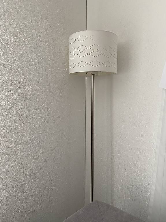 Lampen: Stehlampe  – Gebraucht aus Schattdorf von cor_fh5l