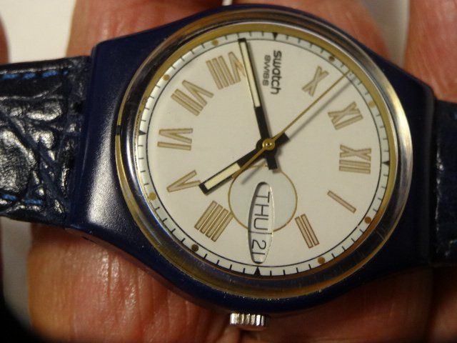 Swatch Montres: S-WATCH HERREN UHR,QUARTZ.SWISS MADE.DATE.TAG.LÄÜFT – D'occasion à zürich par ahmad01 6