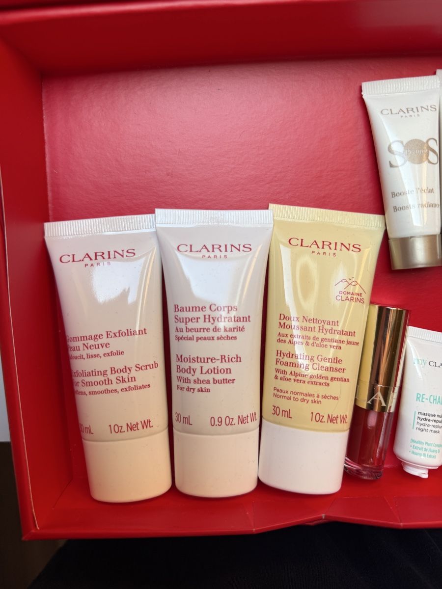 Clarins Cura del viso: Clarins Kosmetik Set Neu & Unbenutzt – Nuovo e nell'imballaggio originale da Buchrain venduto da pau_5m5c 1