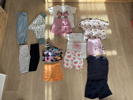 Lot - habits d été taille 98