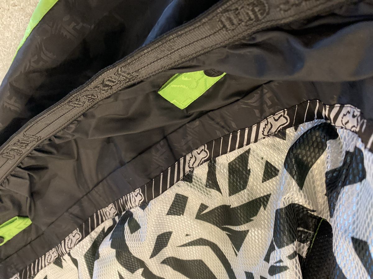 Fox Giacche: Fox Snowboard Jacke Gr XL  – Usato da Birrwil venduto da Bendegriz 8