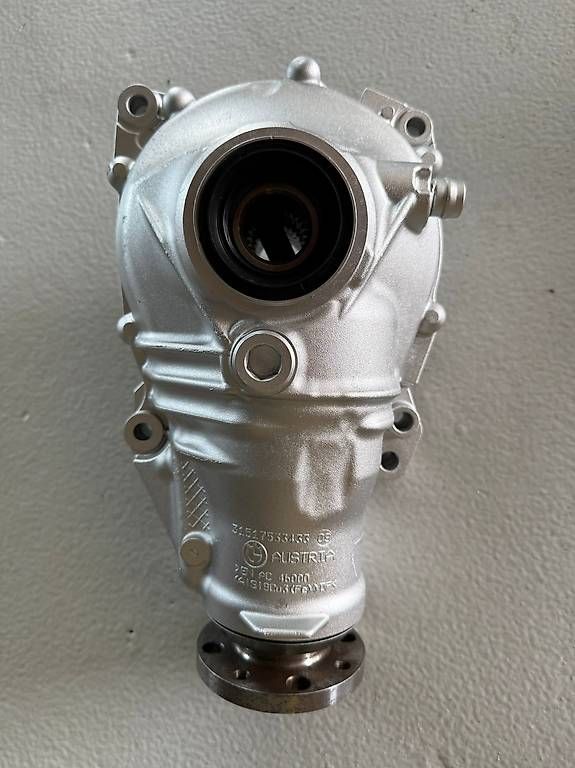 Tutti pezzi di ricambio auto: BMW Differential vorne 2,47 E90 E91 E92 7533970 31507533971 – Usato da Geuensee venduto da Getriebe.Albrecht 1