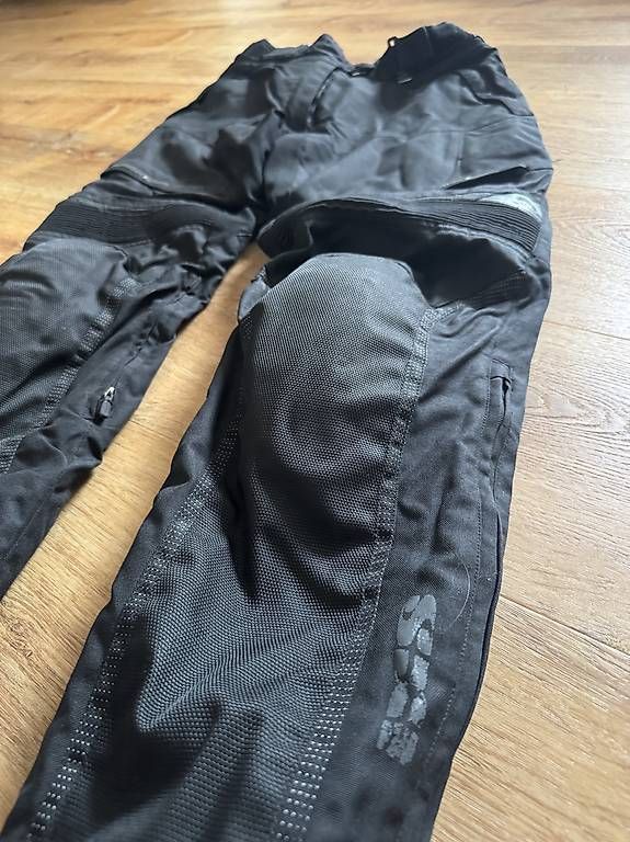 IXS Hosen: IXS Töff / Motorradhose Grösse M schwarz – Gebraucht aus Tägerwilen von _Moonlight_ 2