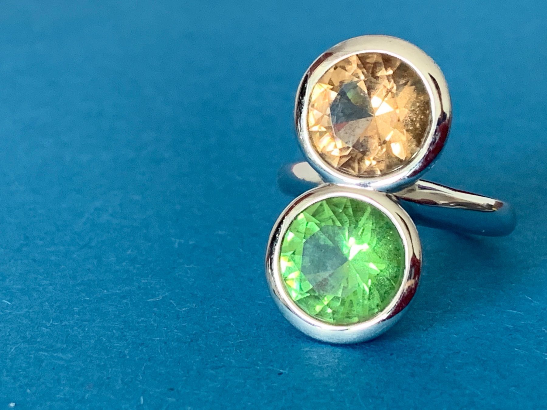 Anelli: Silberring 2 stone grün-orange (55) – Nuovo (secondo la descrizione) da Dittingen venduto da Bijoubelle