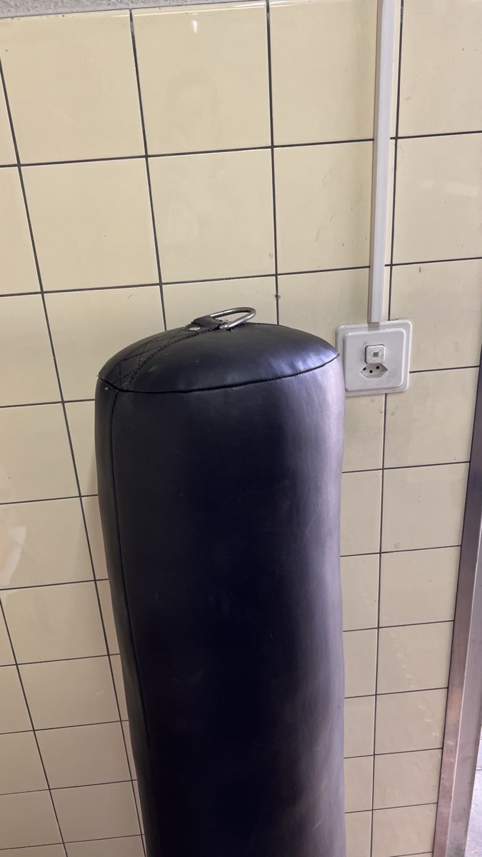 Sacchi da boxe: Boxsack 150cm – Usato da Escholzmatt venduto da Garamero 2