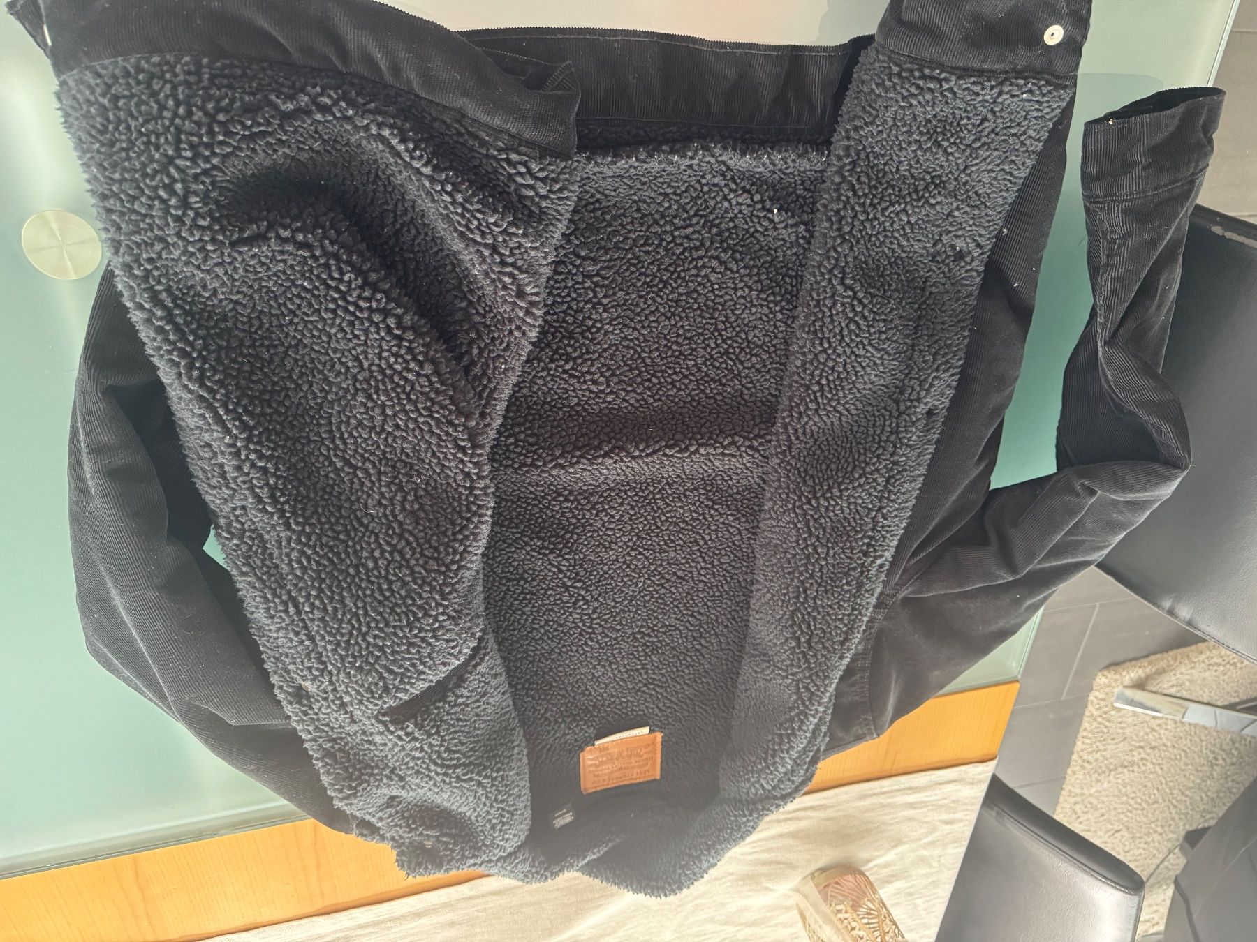 Levi's Vestes: Winterjacke, schwarz – D'occasion à 6315 Oberägeri par jud_mzd5 6