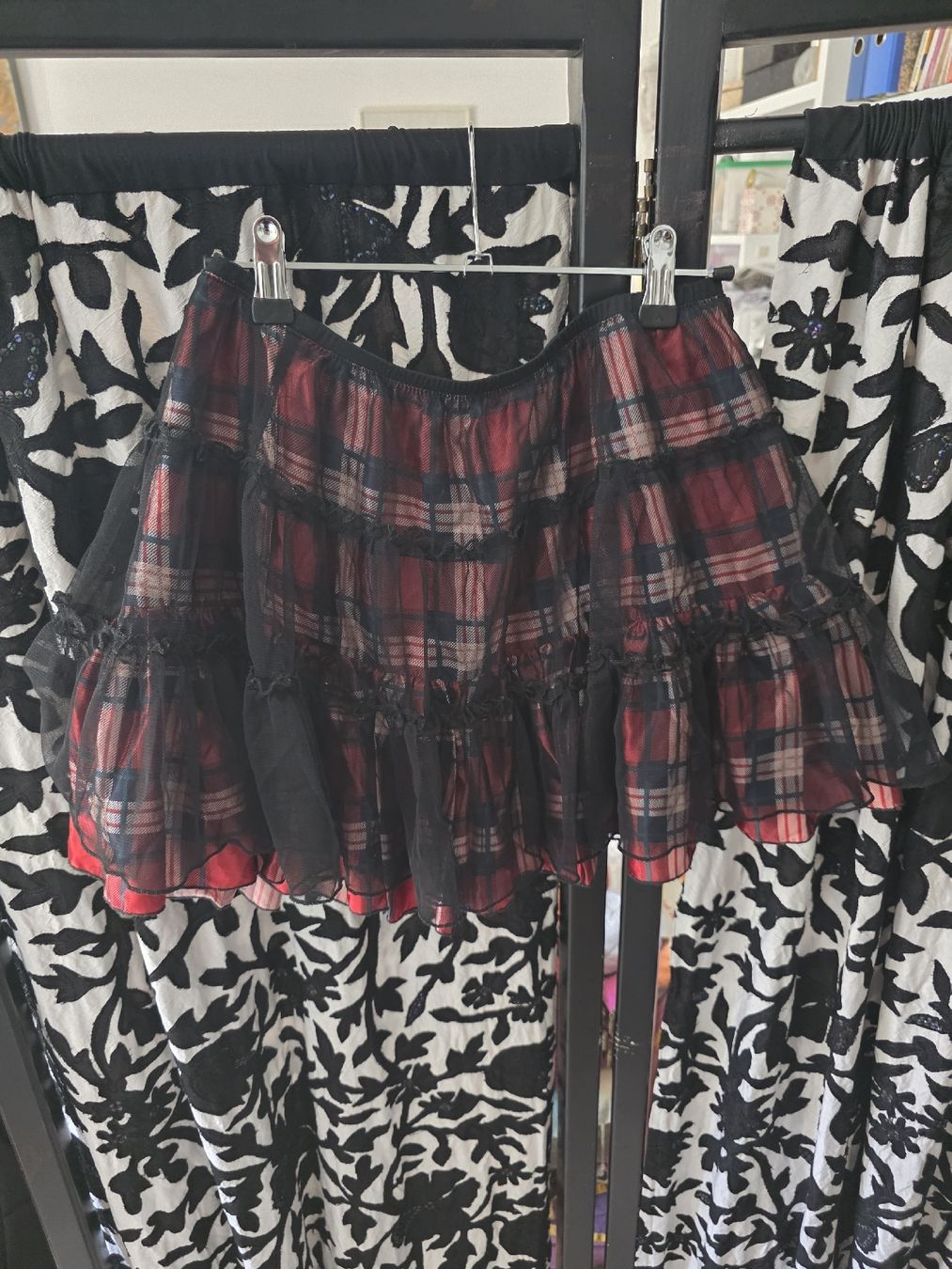 Gonne: mini jupe style gothique – Usato da Sion venduto da Bschicker91