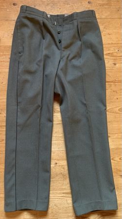 Ausgängerhose der CH Armee Grösse 42/76