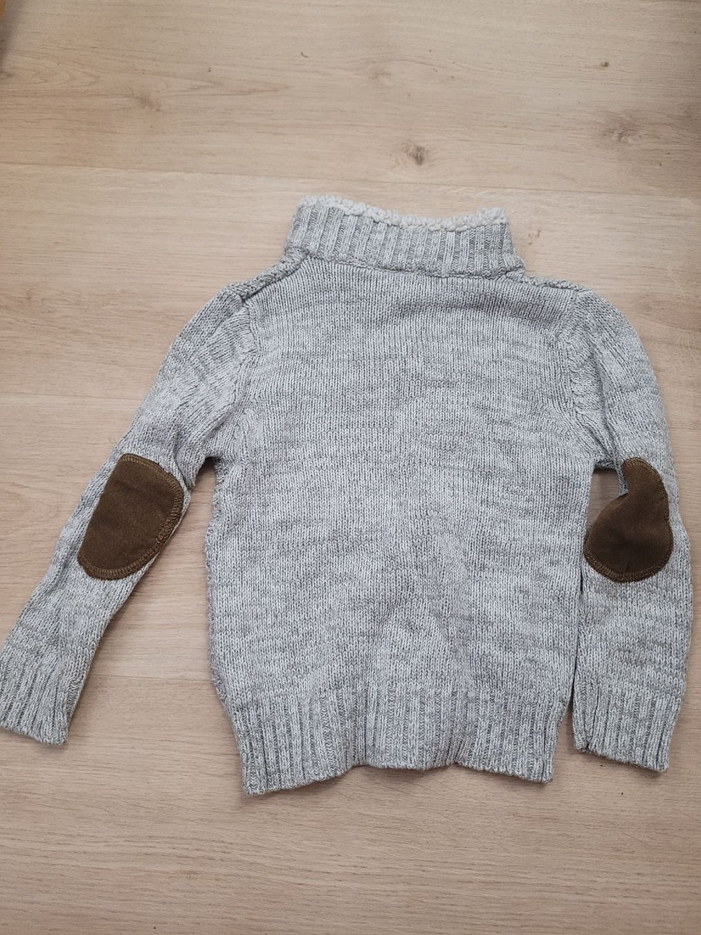 Maglioni & Felpe: pullover Gr.104 – Usato da Lupsingen venduto da sta_wgg5 3