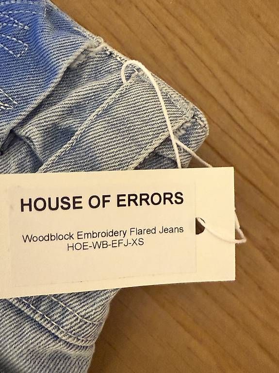 Jeans: Flared Jeans  – D'occasion à Plan-Les-Ouates par mat_sh9v 2