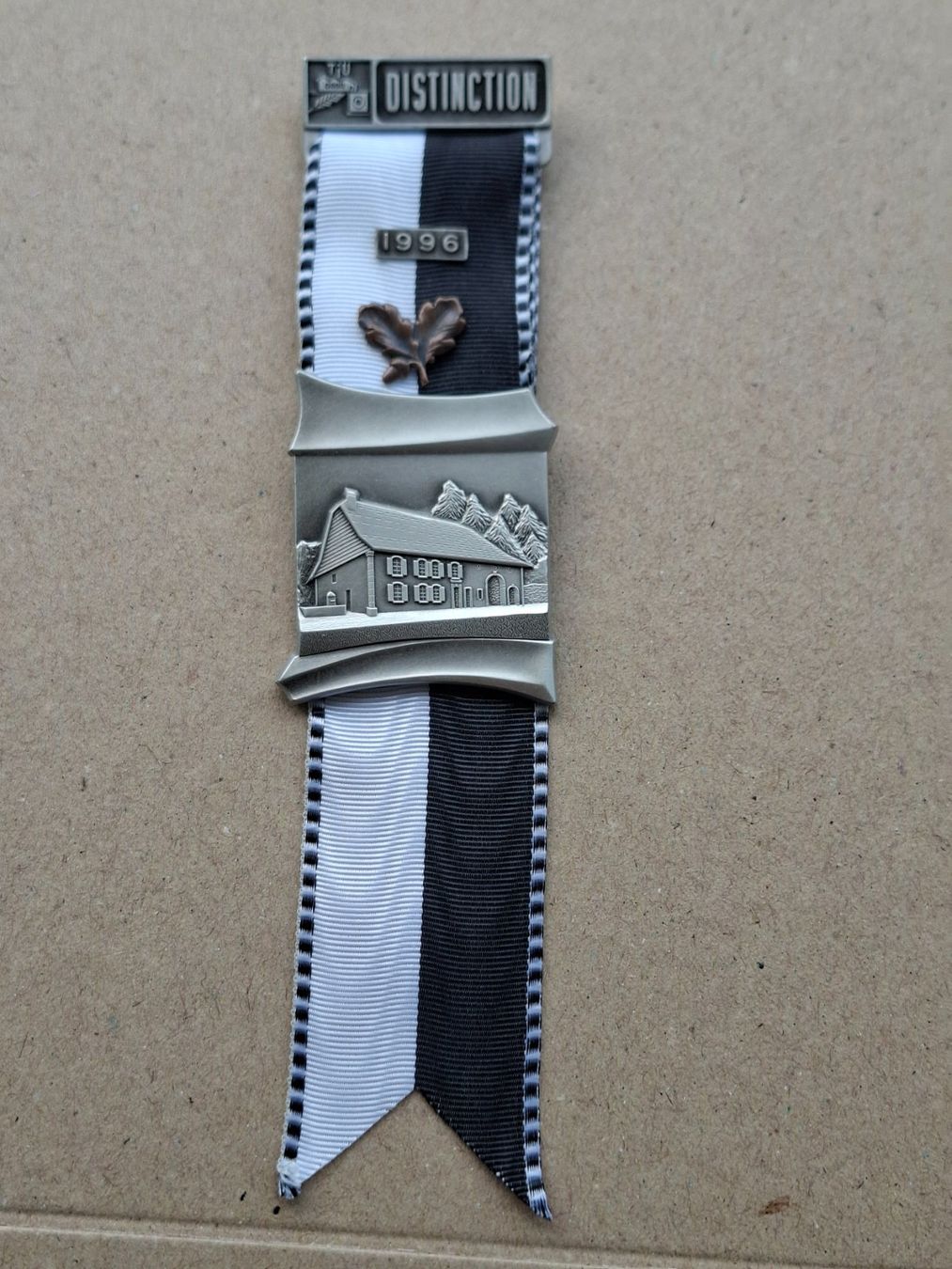 Medaglie: Distinction 1996 (U877) – Usato da Schwanden GL venduto da Suvorov 3