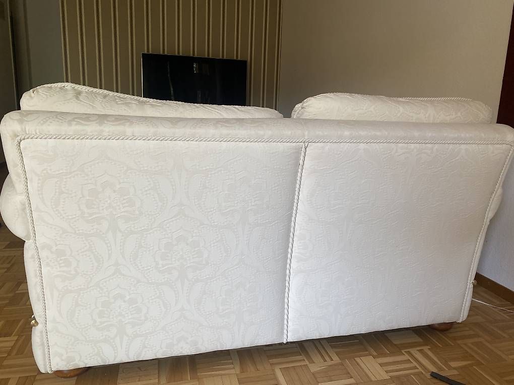 Sofas: Weisses / cremefarbiges vintage 2er Sofa – Gebraucht aus Zürich von sar_7xjw 3