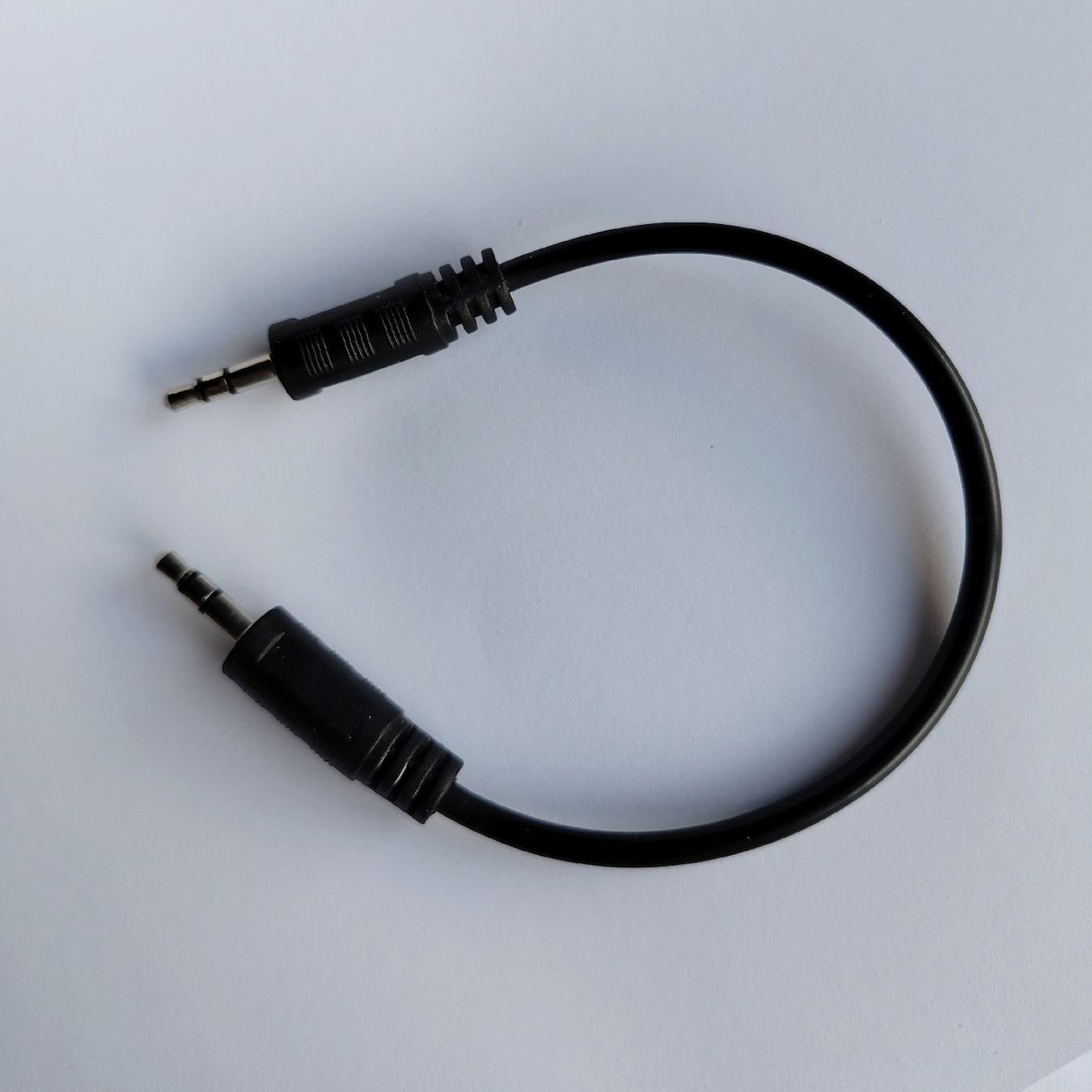 Cavi: AUX Kabel 10cm – Nuovo (secondo la descrizione) da Basel venduto da SECOND_LIFE_SHOP 2