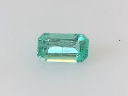 SMARAGD  bläulich/grün  octagon  0.56cts   Ural / Sibirien