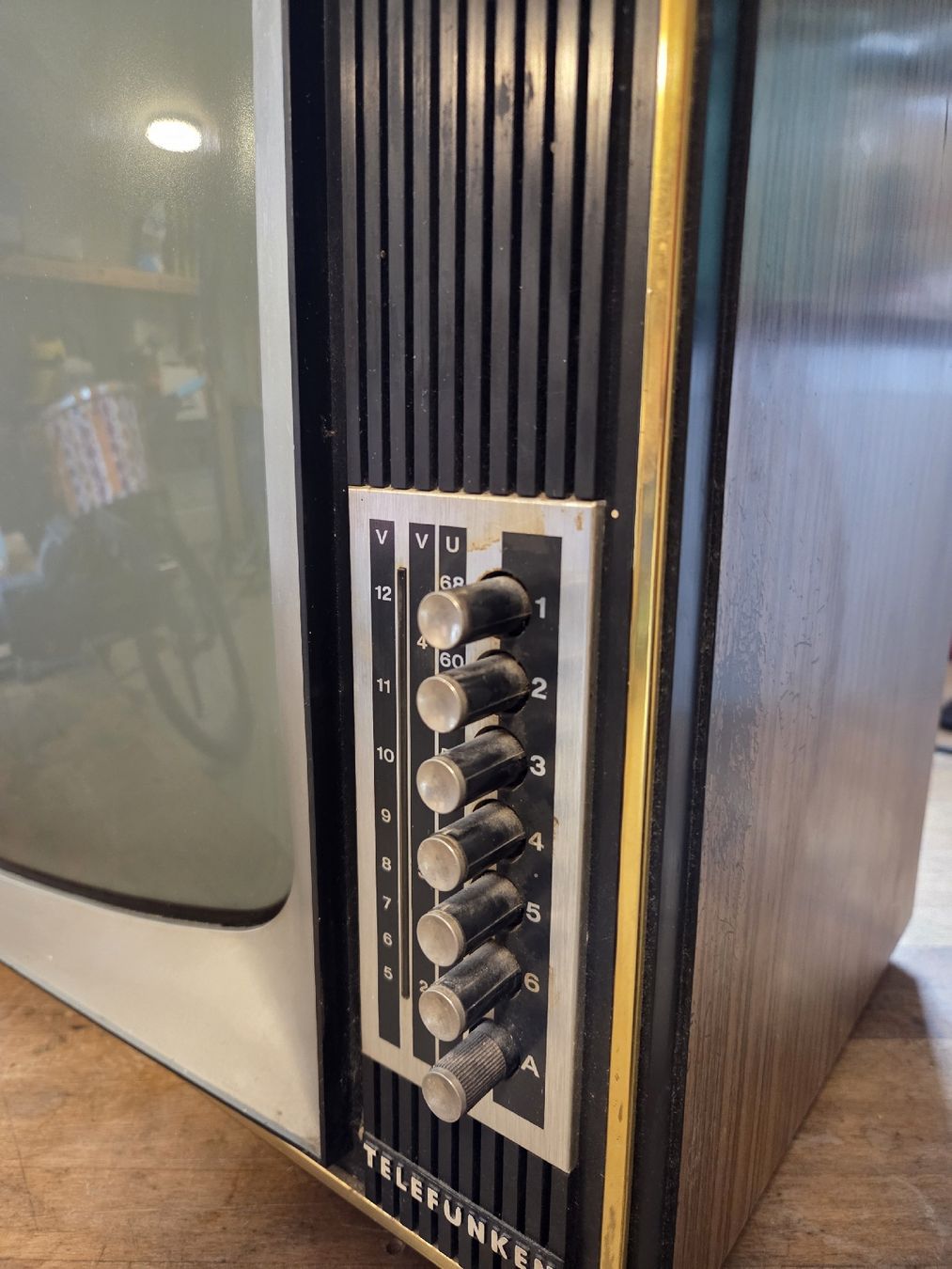 Telefunken Televisori: Telefunken Fernseher Retro – Difettoso da Unterschächen venduto da Fixu86 3