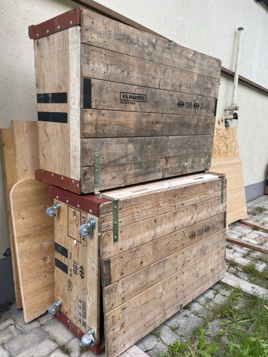Pallets: SBB Paletten mit Rhamen und Deckel – Usato da Saas im Prättigau venduto da ray_man_98