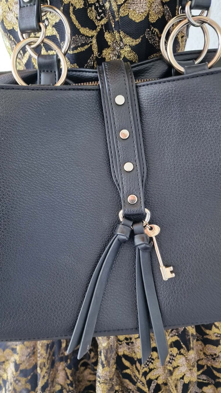 Borse da donna: Elegante Handtasche aus Leder mit div. Fächern – Usato da Wil  AG venduto da Kfloh 1