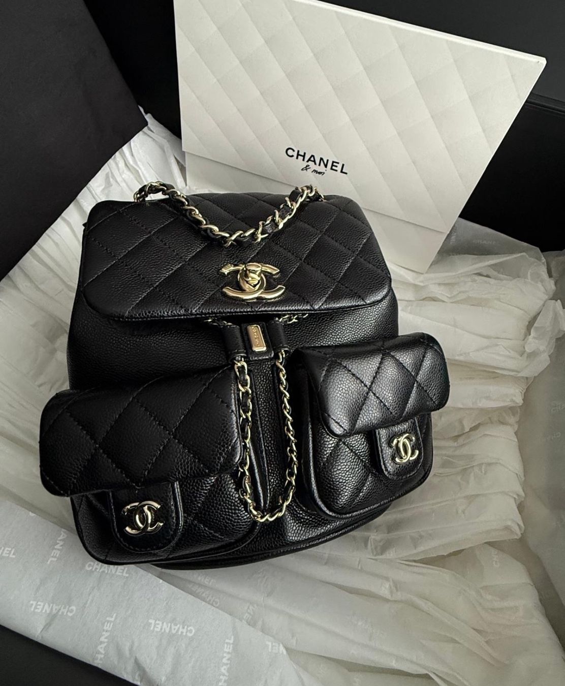 Chanel Zaini: Chanel ikonischer DUMA Rucksack – Nuovo e nell'imballaggio originale da Riehen venduto da karolina3