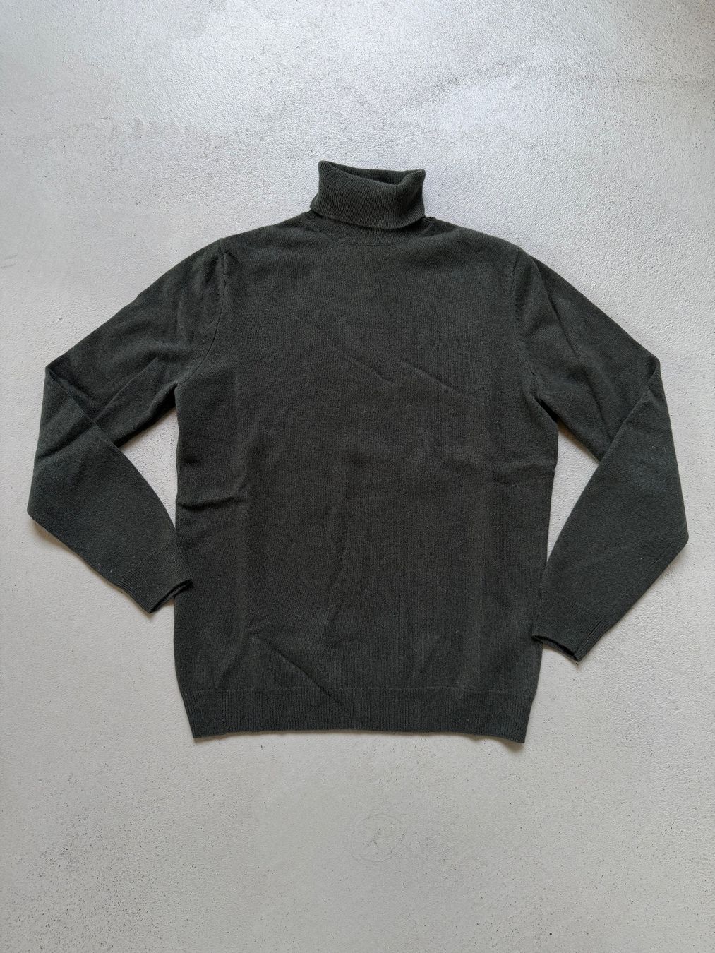 Massimo Dutti Maglioni & Felpe: Massimo Dutti Rollkragenpullover (Wolle/Kaschmir) – Usato da St-George venduto da alaixee