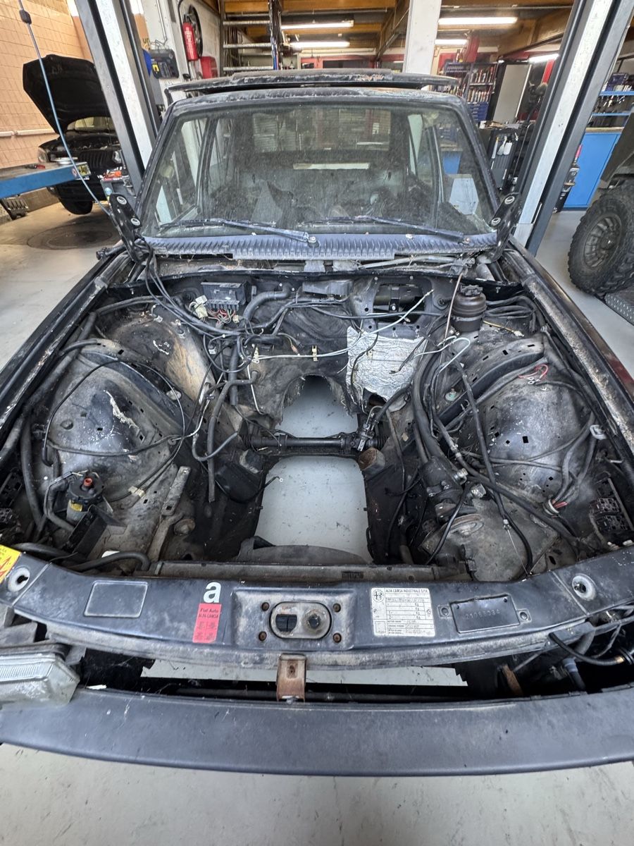 Alfa Romeo Automobili: Alfa 75 TS – Difettoso da Schönenbuch venduto da Jenif 1