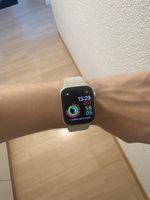 Apple Watch SE 40mm Silver mit Zubehör