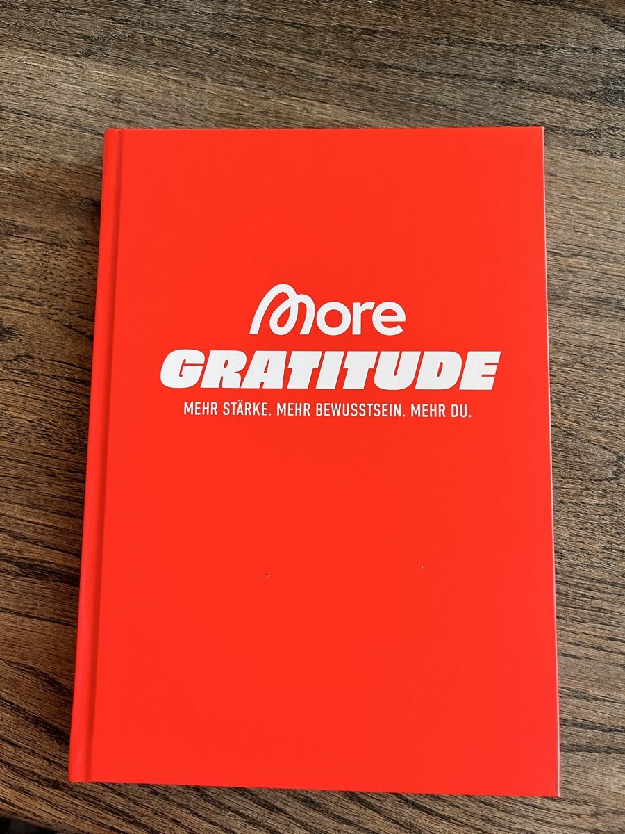 Bücher: More Nutrition Gratitude Journal – Neu (gemäss Beschreibung) aus Rosshäusern von Travellerz