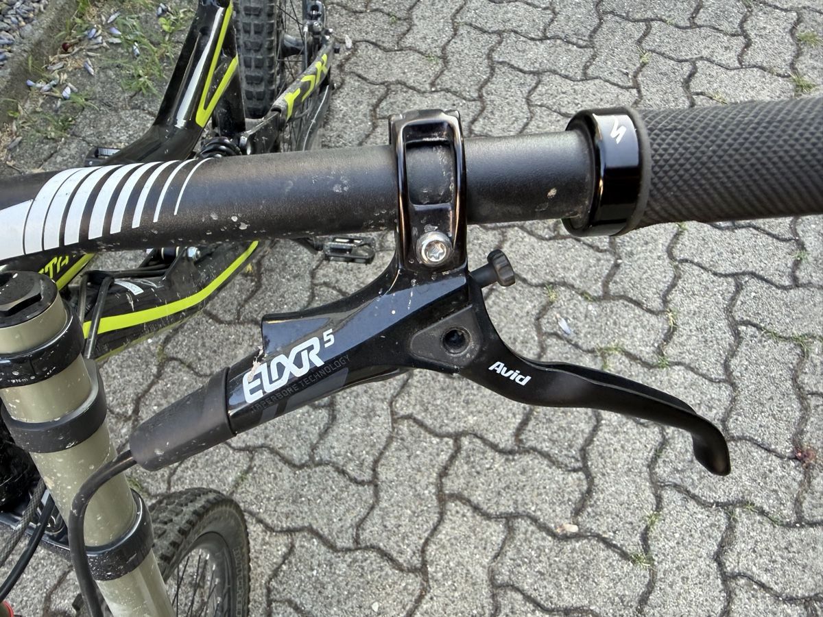 Specialized Velos: Specialized STATUS Down Hill – Gebraucht aus Gelterkinden von sandos7_221 8
