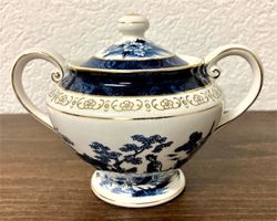 Dose Zuckerdose Porzellan N.K.T. JAPAN Decor in blau TOP