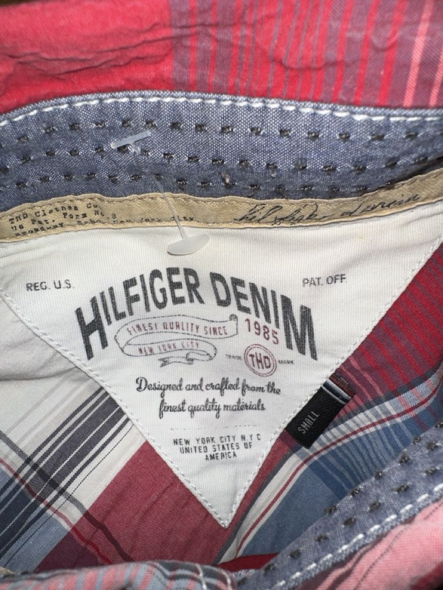 Tommy Hilfiger Chemises: Hemd Hilfiger Denim, Gr. S, einf. Brustweite ca. 50 cm – D'occasion à St. Gallen par mai_gd7k 1