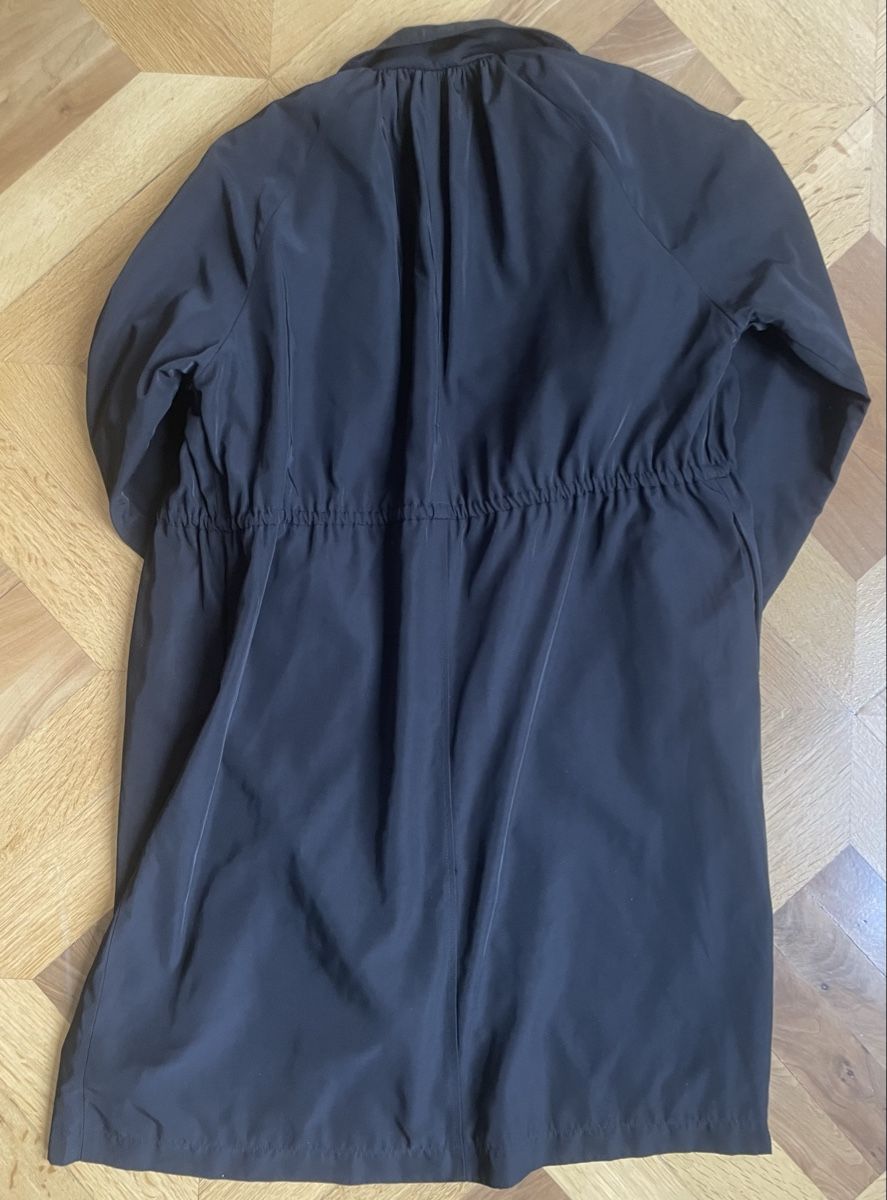 Monki Cappotti: Monki Mantel schwarz, lang, leichtes Material – Usato da Fribourg venduto da Mymikrakra01 7