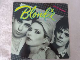 BLONDIE ** EAT TO THE BEAT
