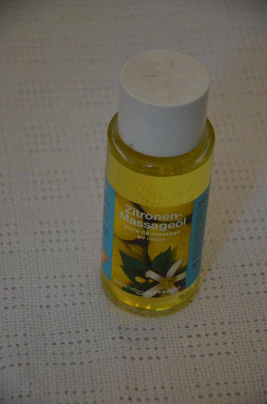 Altro in Massaggi: OEL MASSAGE ZITRON – Usato da Chiasso venduto da Dolly015