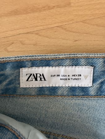 Zara Jeans, Wide Leg, Gr. 36, hellblau