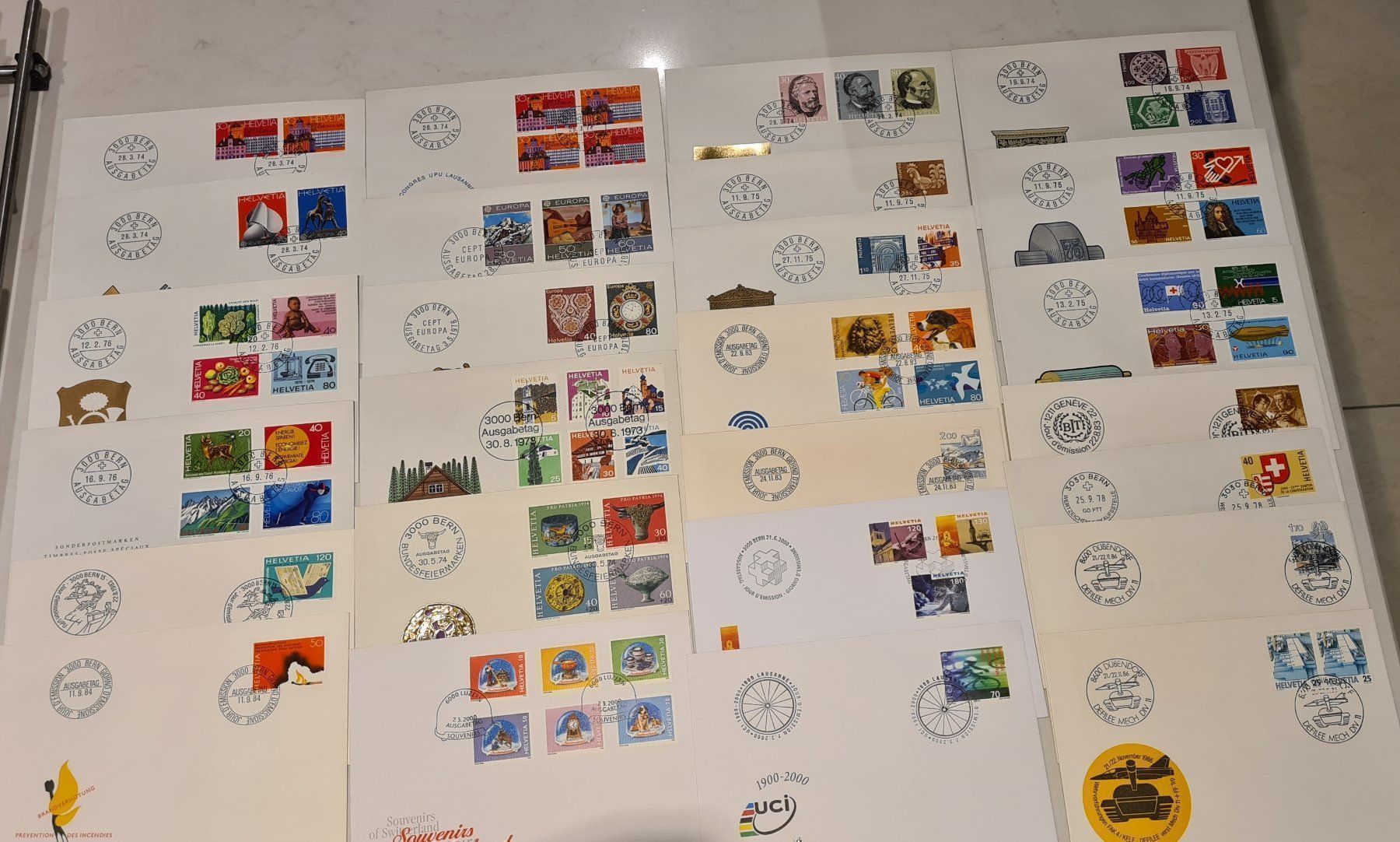 Tutti i francobolli: Spezielles & über 140 FDC's – Nuovo (secondo la descrizione) da Oberglatt ZH venduto da Pacos2000 2