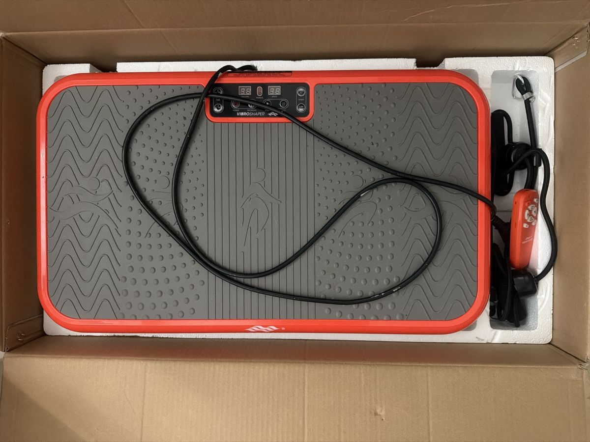 Vibroshaper Hometrainer: Vibroshaper Vibrationstrainingplatte mit Zubehör  – Usato da Wangen b. Olten venduto da Sarina93881621 1