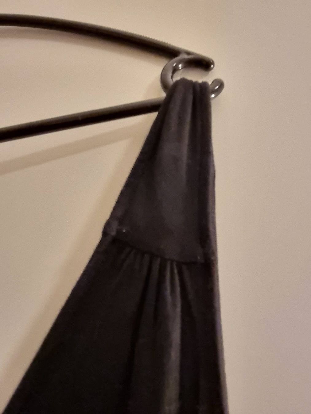 Nafnaf Kleider: Robe d'été noire NAFNAF Paris – Gebraucht aus Veyrier von Leilazizou 3