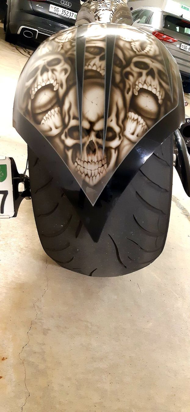 Harley-Davidson Chopper: Harley Davidson - Einzigartiges Design – Usato da Uznach venduto da wju_wt6z 7