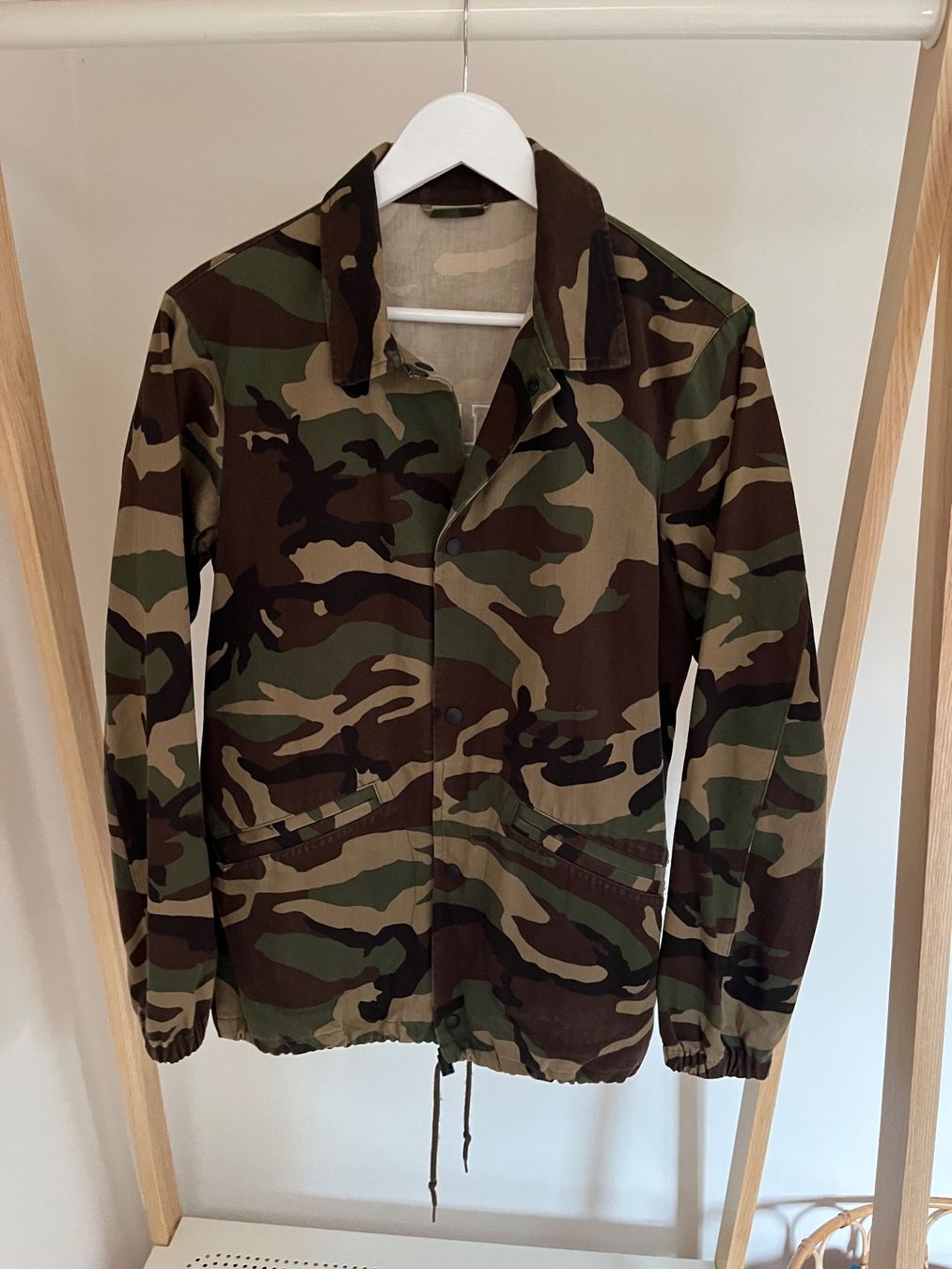 Jacken: SOPHNET Jacke - Camouflage – Gebraucht aus Unterseen von BiancaNBozo