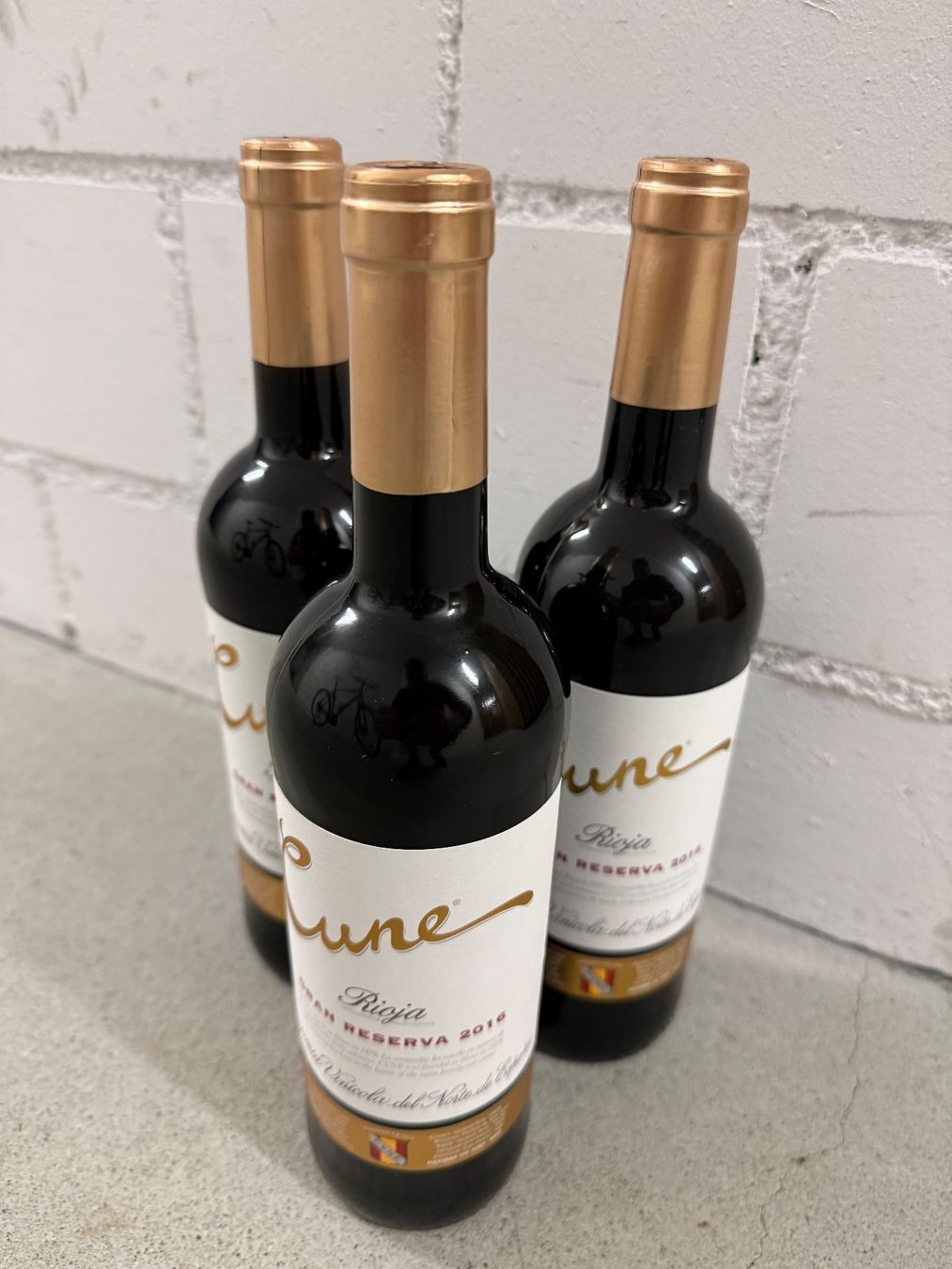 Rioja Vino: Cune Rioja Gran Reserva 2016 – Nuovo e nell'imballaggio originale da Eglisau venduto da PD0970