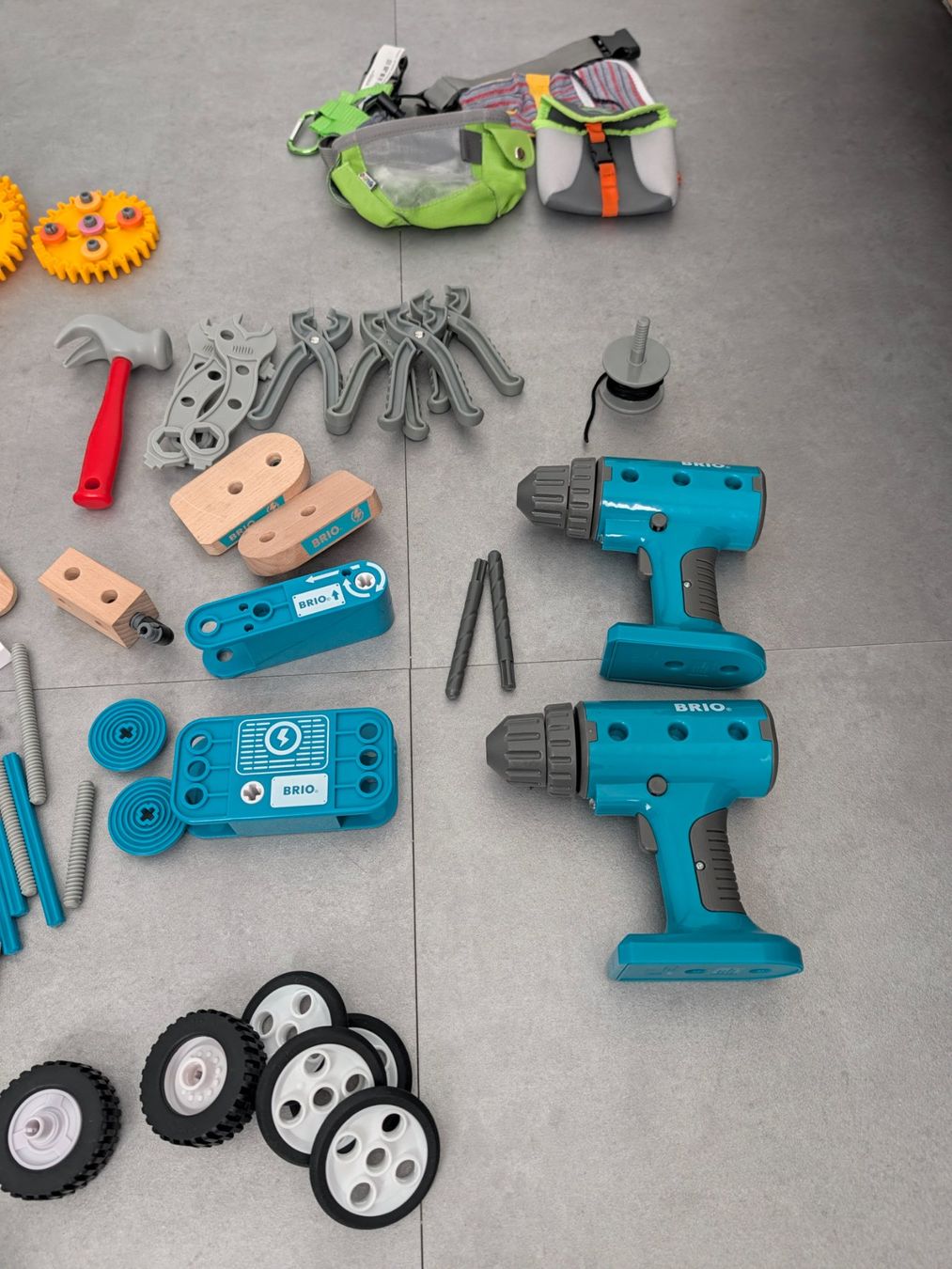 Brio Spielzeuge: Brio Builder Set mit Motor, Power Schrauber, grosses Set – Gebraucht aus Kaisten von gra_7v6b 3
