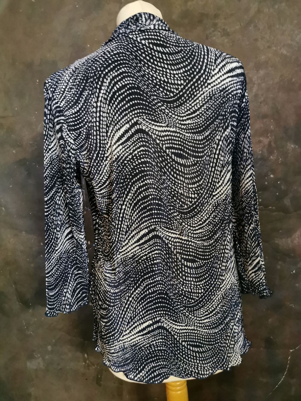 Blusen: Blusenshirt, dunkelmarine/weiss – Neu (gemäss Beschreibung) aus Wettingen von Biitel 2