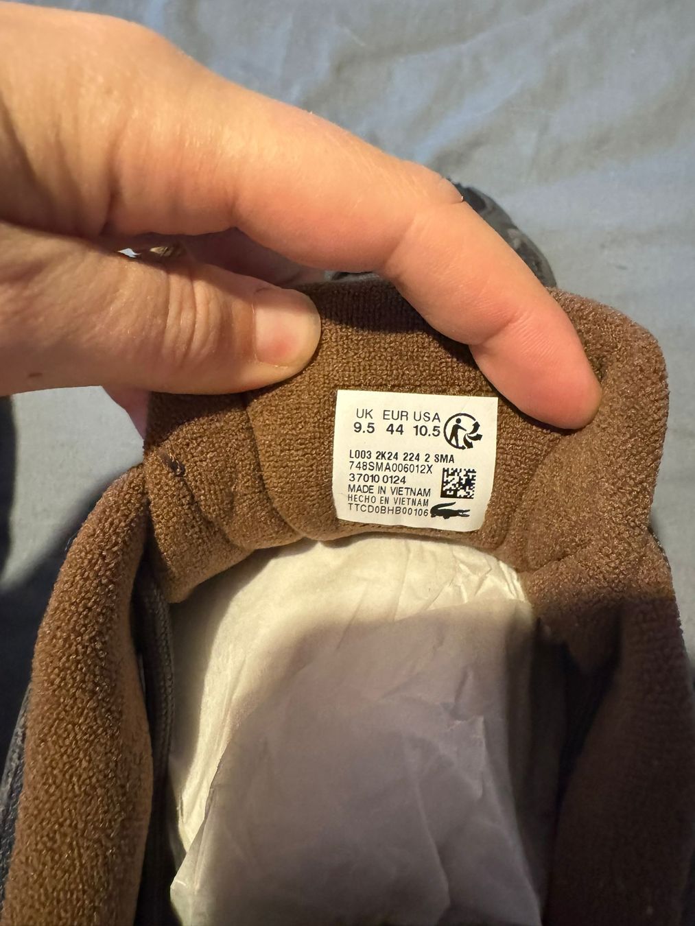 Lacoste Herrenschuhe: Lacoste L003 2K24 Grösse 44, Neu! – Neu und originalverpackt aus Laufen von Happi121 3