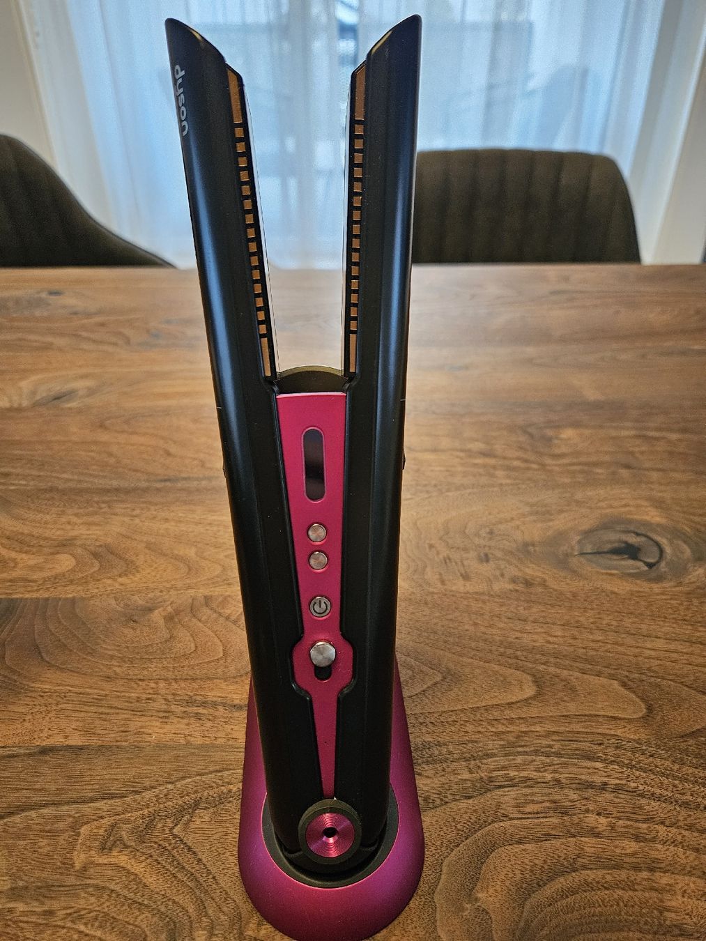Dyson Lockenstäbe & Haarglätter: DysonCorrale Haarglätter – Neu (gemäss Beschreibung) aus Ruggell von KatjaBuechel 2