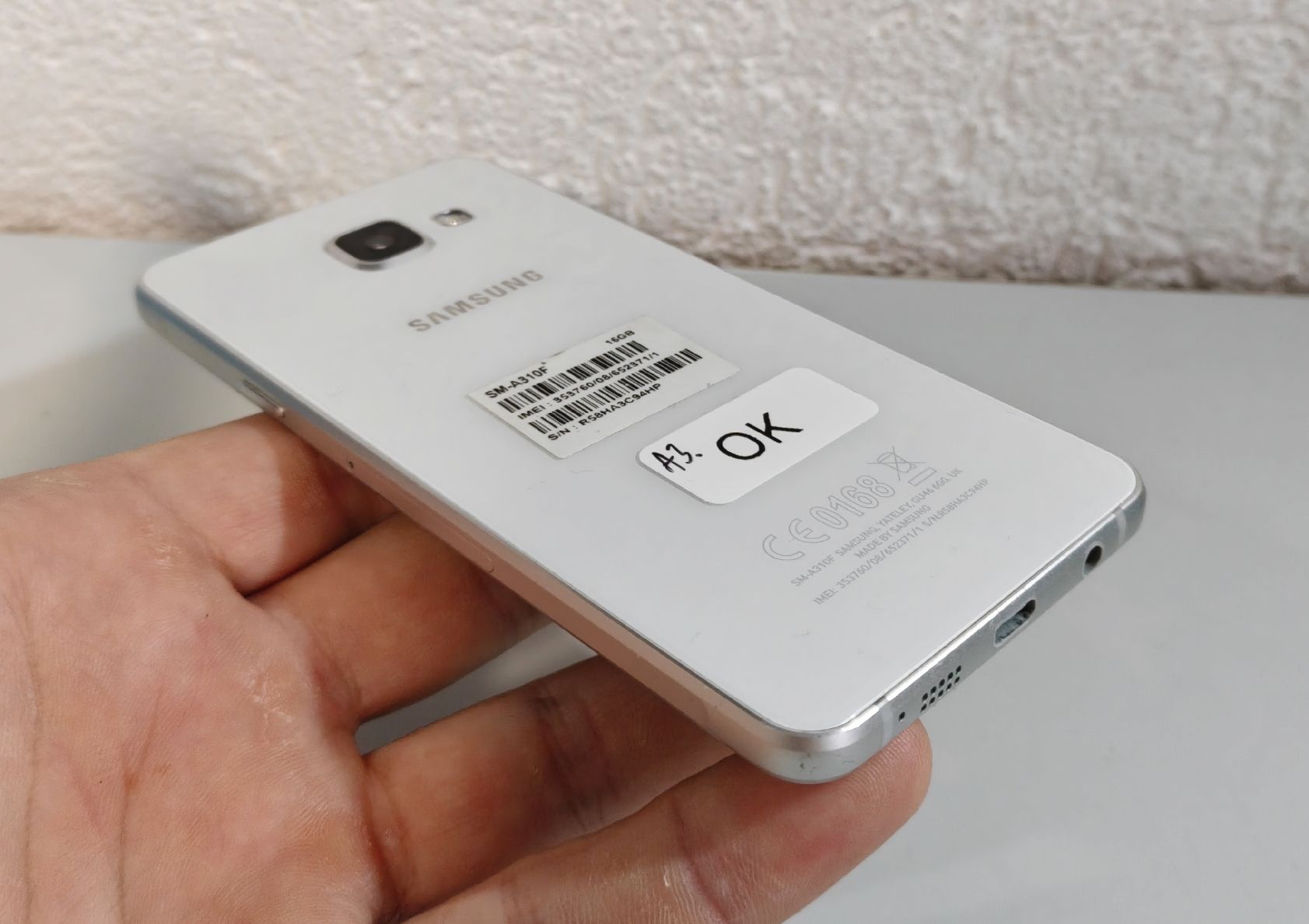 Samsung Telefoni cellulari / Smartphones: Samsung Galaxy A3 – Usato da Ehrendingen venduto da Rocky985 3