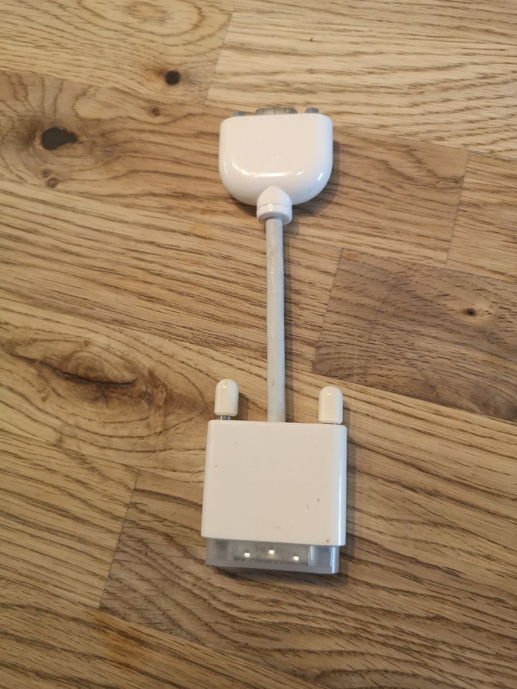 Apple Unità & Adattatore: Apple Adapter DVI - VGA – Usato da Forch venduto da Hakyboss