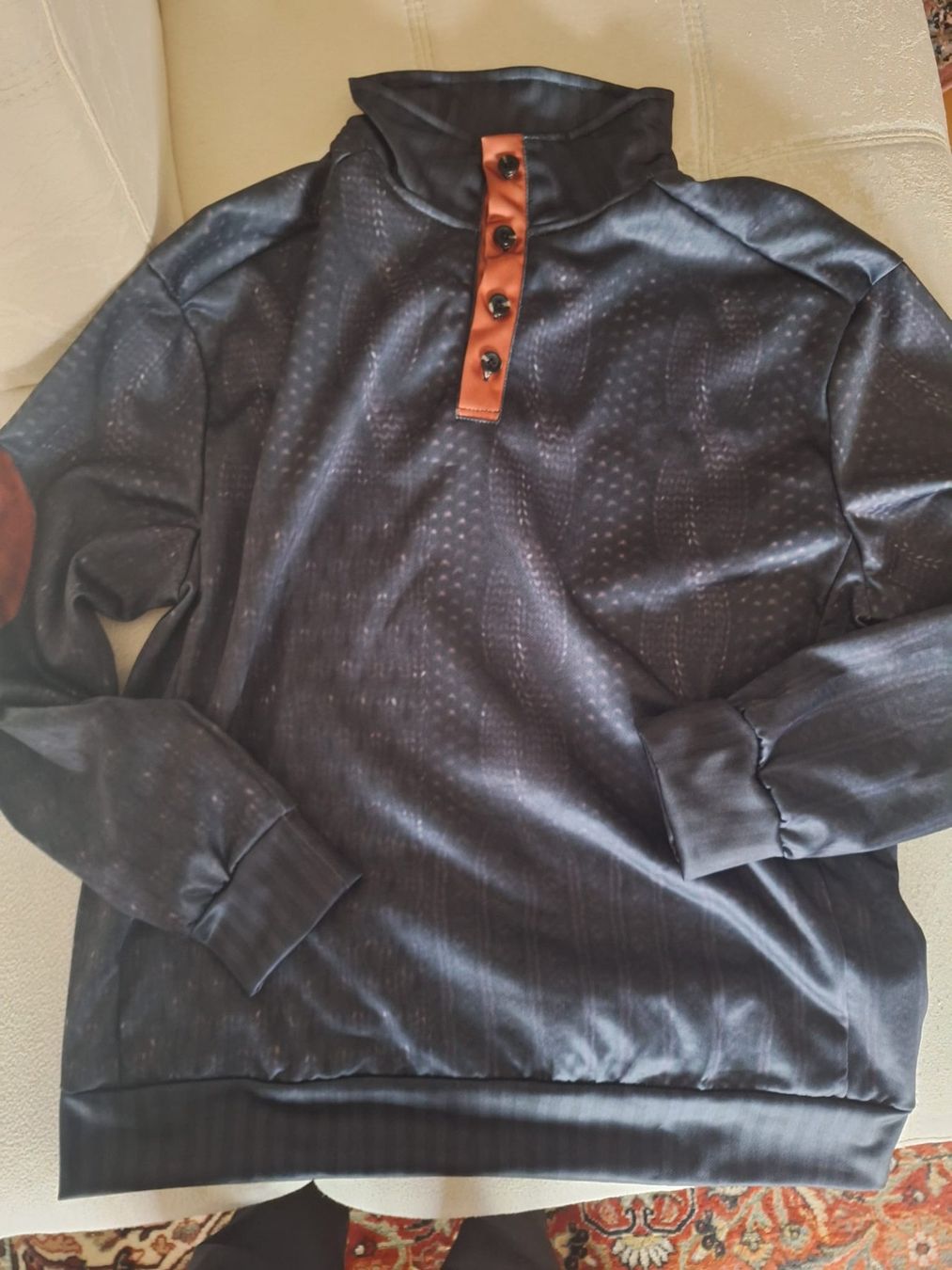 Maglioni & Felpe: Schöner Pullover"M" (NEU) – Usato da Embrach venduto da Alian1 2