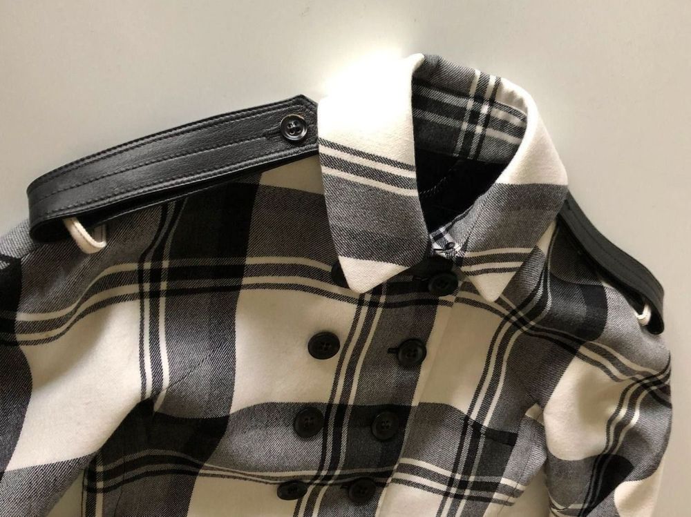 Burberry 2024 prorsum mantel