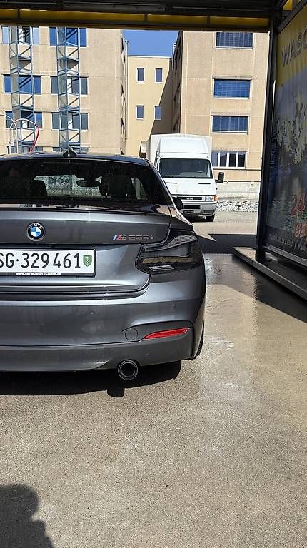 Toutes les pièces auto: BMF F22 Rückleuchten – D'occasion à Gossau SG par _Andrin_ 2