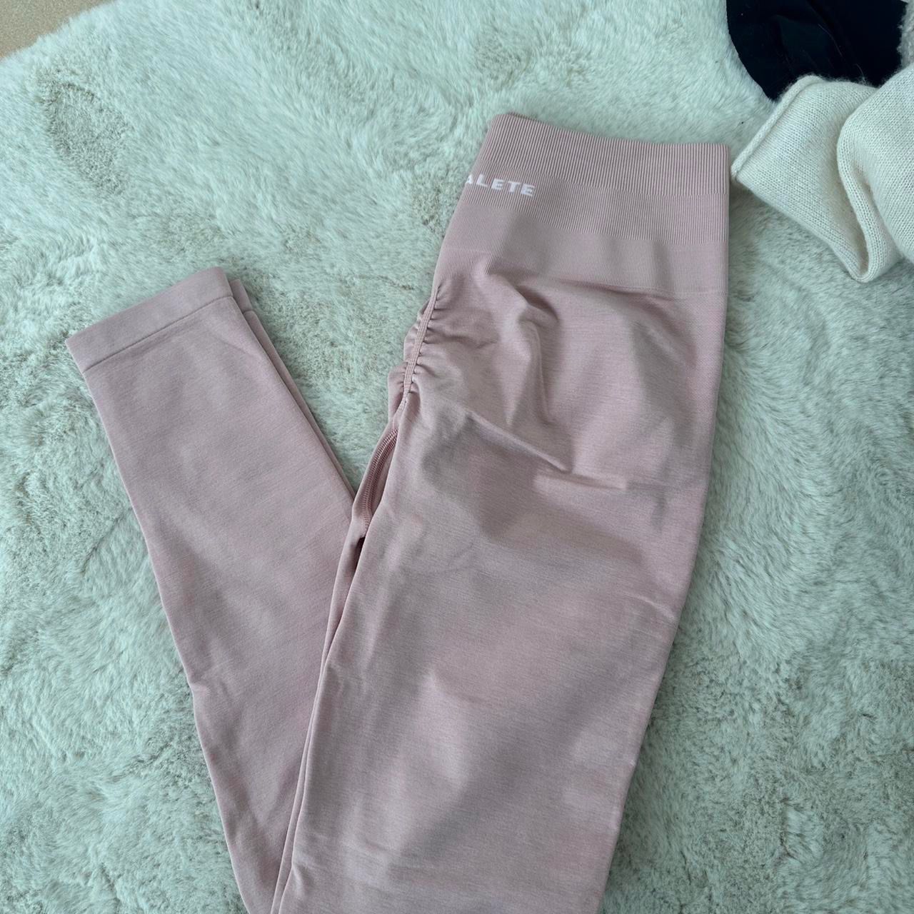 Alphalete Leggings: Alphalete leggings – Usato da Konolfingen venduto da gle_nbf9